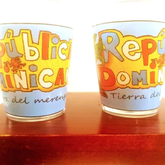 Republica Dominican Shot Glasses - Picture 2 of 3